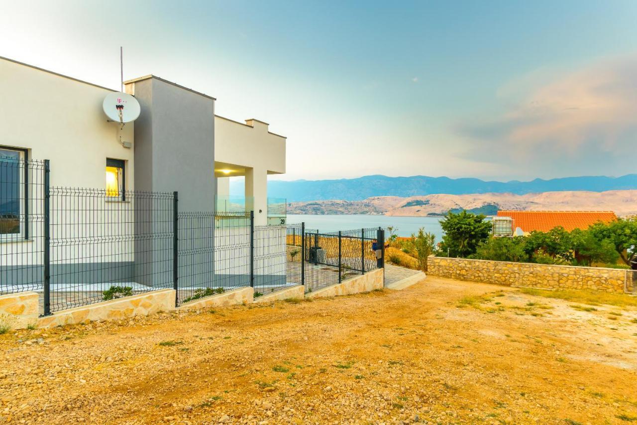 The Secret Diamond Apartment *