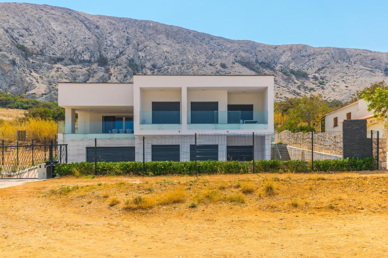 The Secret Diamond Apartment