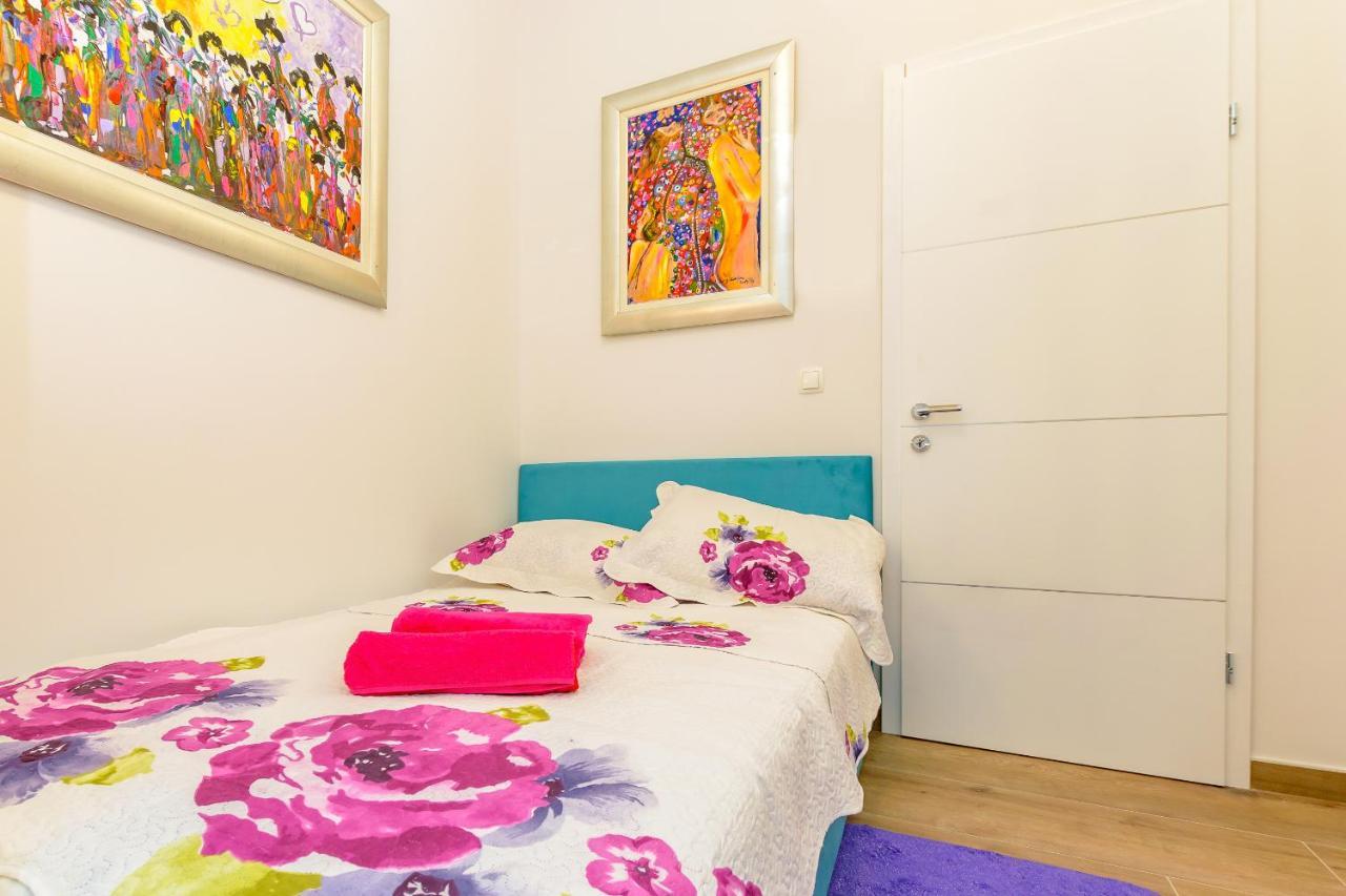 The Secret Diamond Apartment