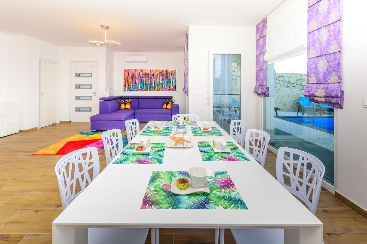 The Secret Diamond Apartment